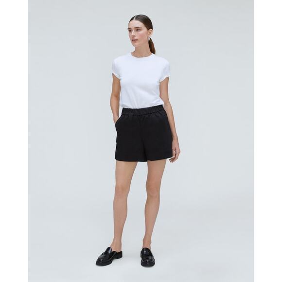 Everlane The Easy Short in Black 2 - Picture 2 of 7